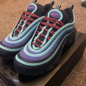 Size 9-Nike air max 97 plus